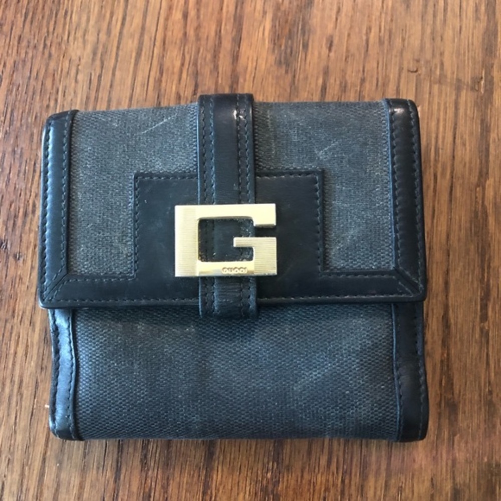 GUCCI Vintage Bi-fold W-Hook G-Logo Wallet Black Canvas Leather H11 W12.1cm